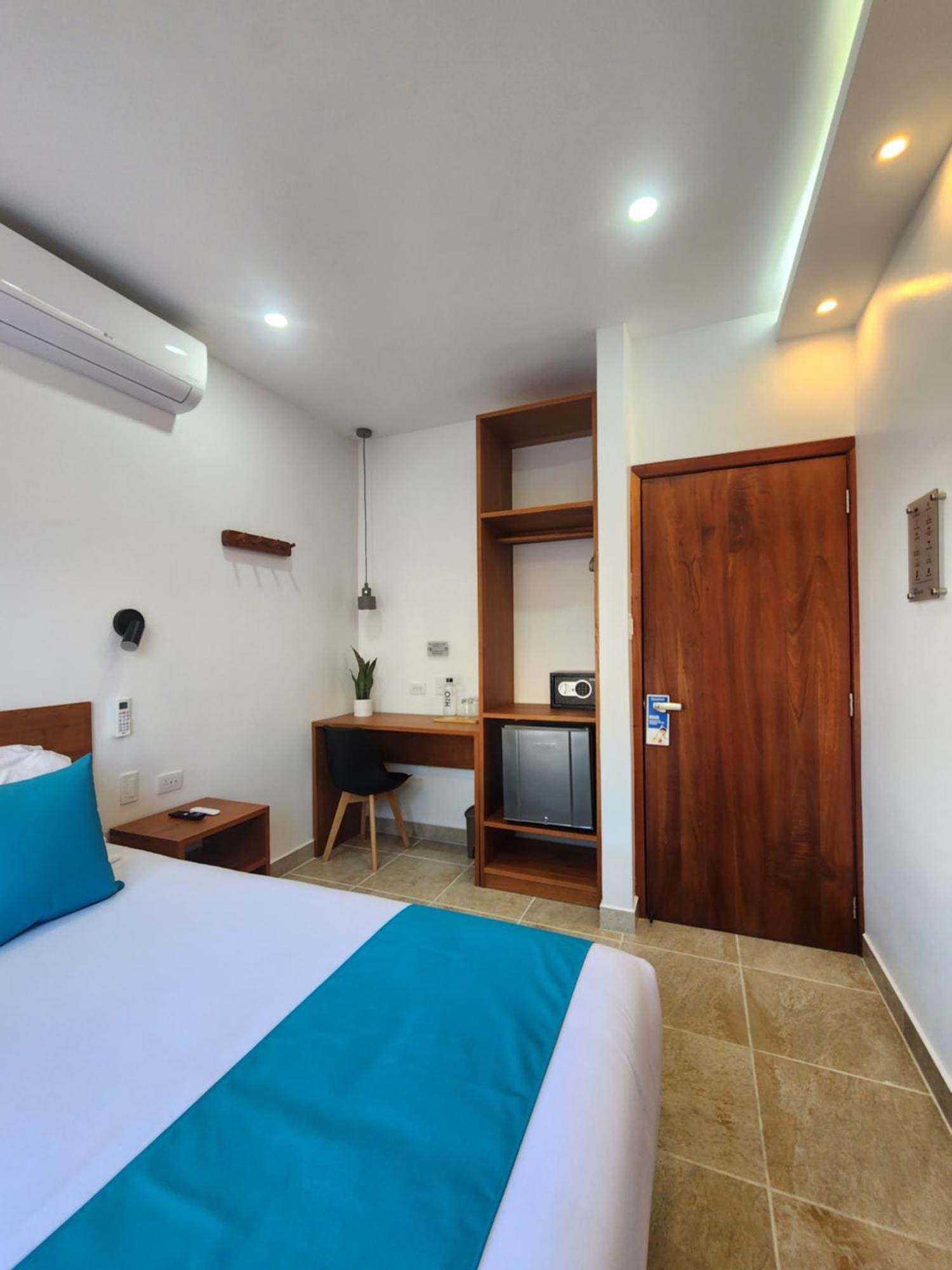 Casa Galapagos By Hostal Fragata Puerto Ayora  Dış mekan fotoğraf